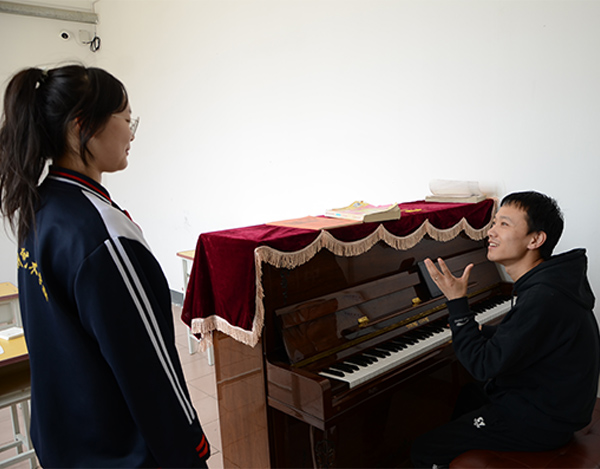 兰州艺术学校